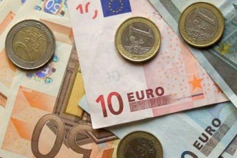 Польща ще не готова вводити євро
