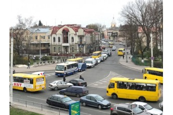 У Луцьку сталась аварія, рух вулицею частково ускладнений (фото)