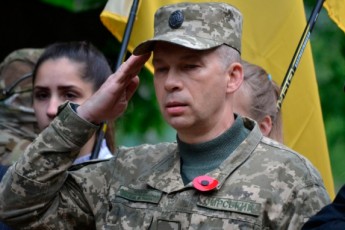 Порошенко призначив нового командувача Операції об'єднаних сил на Донбасі