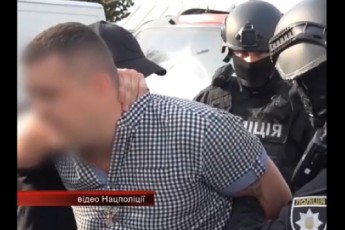 Луцькі поліцейські, які були затримані через одержання хабара, поновились на посаді (відео)