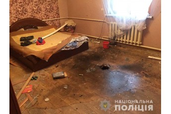 Невідомі кинули гранату у вікно будинку депутата на Рівненщині – вибух стався біля ліжка