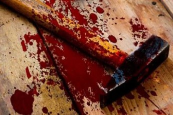 Зв'язала та проломила голову молотком: жінка жорстоко побила 10-річну дівчинку-сироту, бо та посварилась з її донькою на Львівщині (відео)