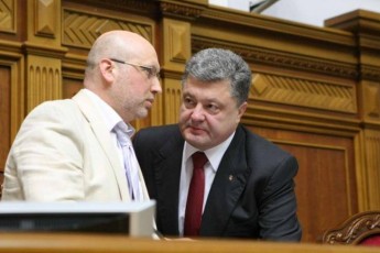 Порошенко звільнив Турчинова з посади голови РНБО