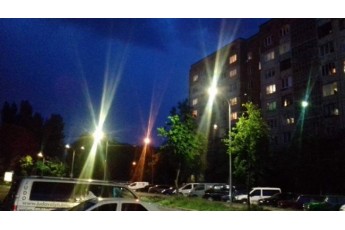 На одній із вулиць Луцька встановили нові ліхтарі