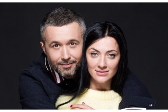 Вагітна Сніжана Бабкіна разом із чоловіком знялась у відвертій фотосесії (фото)