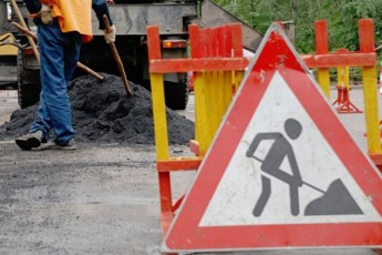 Ремонт доріг в Луцьку: скільки грошей виділили і які вулиці ремонтуватимуть першими