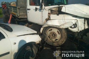 16 постраждалих, 5 пошкоджених авто: масштабна ДТП сталась на Львівщині (відео)