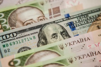 Яким буде курс долара в Україні до кінця 2019 року і у 2020-2023-му – прогноз Fitch Ratings
