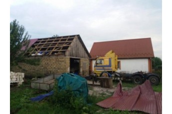 Зірвані дахи на будинках: на Волині негода наробила біди (фото)