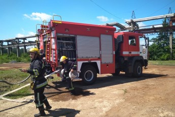 У Луцьку сталася пожежа на відомому підприємстві (фото)