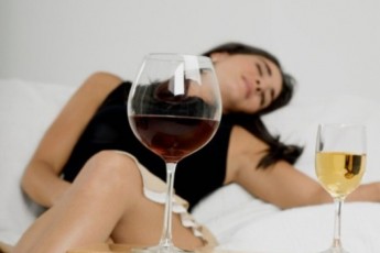 Наслідки жіночого алкоголізму: кожна 200 українка пиячить