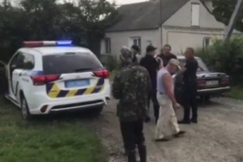 Погоня з сиренами та бійка з патрульними: біля Луцька декілька екіпажів поліції затримували п'яного водія (відео)