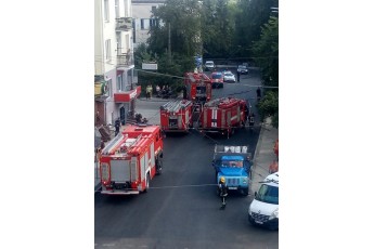 У центрі Луцька − пожежа у будинку (фото)