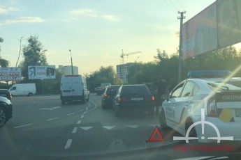 У Луцьку – ДТП: зіштовхнулись два автомобілі (фото)