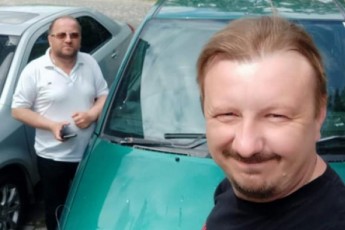 Громада з Волині придбала автомобіль для українських військових
