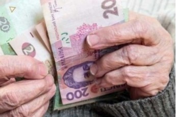 У Луцьку шахраї виманили у 84-річної пенсіонерки значну суму грошей