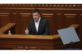 Президент Зеленський вперше виступив перед новими депутатами Верховної Ради та дав Парламенту рік на роботу (відео)