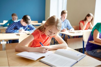 В Україні учні навчатимуться в школі 12 років
