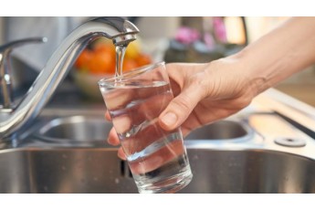 9 чітких порад, як правильно пити воду