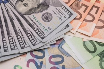 Курс долара в банках України підскочив: скільки коштує валюта