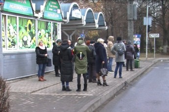Повідомили, скільки у Луцьку автобусів та тролейбусів не вийшли на маршрути (відео)