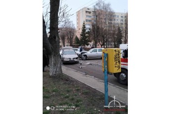 Постраждала жінка: повідомили деталі аварії в Луцьку (фото)