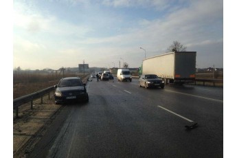 Під Луцьком сталася аварія за участі двох автомобілів (фото)