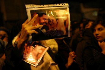 В Ірані вийшли на масштабні протести та вимагають покарати винних у катастрофі літака МАУ (відео)