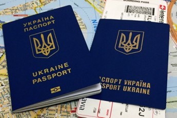 Українцям збільшили терміни безвізу у двох країнах світу
