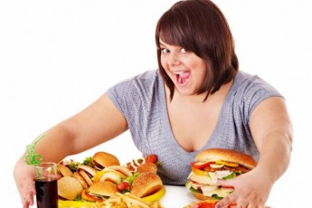 Чи впливає швидкість споживання їжі на зменшення вашої ваги?