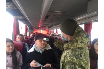 На Волинь з польського кордону евакуювали майже тисячу українців (відео/фото)