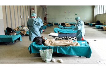 В Італії за добу від коронавірусу померли майже 350 осіб