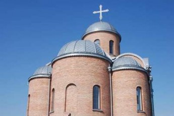 У селі неподалік Луцька священик УПЦ МП обманом проводить святкове богослужіння