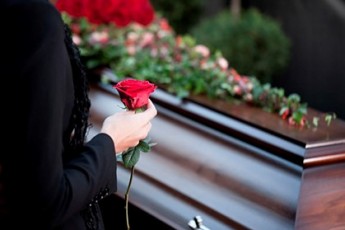 В Україні ввели жорсткі правила похорон через коронавірус
