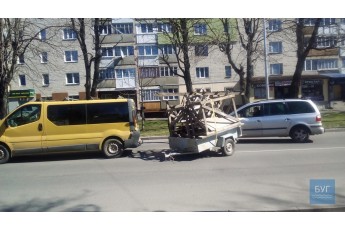У місті на Волині легковик протаранив мікроавтобус (фото)