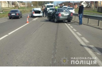 Повідомили деталі автотрощі, що сталась поблизу Луцька (фото, відео)