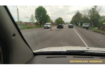 На об'їзній дорозі під Луцьком – ДТП, рух ускладнено (фото)