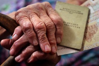 Влітку українцям підвищать пенсії: кому і скільки додадуть