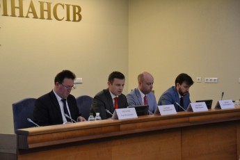 В Україні звільнили 50% керівників митниць
