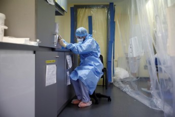 Білорусь стала новим центром спалаху коронавірусу в Європі: кількість хворих сягнула майже 30 тисяч