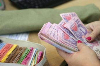 Виплати українцям можуть збільшити в два рази: влада змінює законодавство