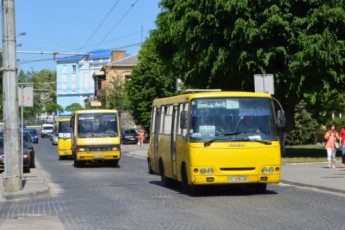 Стало відомо, чи припинять в Луцьку роботу громадського транспорту та дитячих садочків
