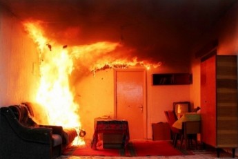 У Луцьку загорілась квартира, постраждала жінка