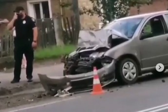 У Луцьку – аварія за участі автомобіля та маршрутки (відео)