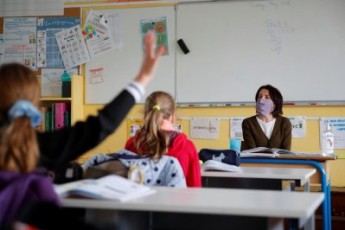 Без масок та в одному кабінеті: у школах починають готуватися до навчального року