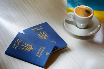 В Україні відмовляються від паспортів-книжечок: опублікували законопроєкт Кабміну