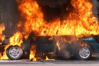 Два підпали за ніч: у Луцьку та в районі згоріло 4 автомобілі