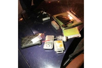 Волинянина зі зброєю та наркотиками затримали у Вінниці (фото)