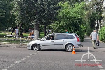 У Луцьку біля пішохідного переходу сталася аварія (фото)
