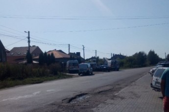 Двоє травмованих: повідомили деталі ДТП у селі під Луцьком
